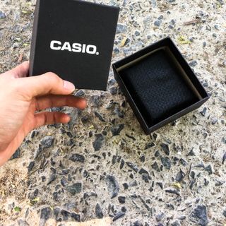 Hộp đồng hồ màu đen giấy cứng