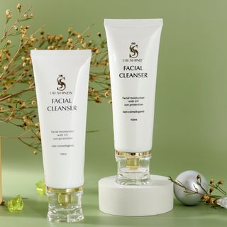 Sữa Rửa Mặt Tinh Chất Trà Xanh Dr.Shindy FACIAL CLEANSER