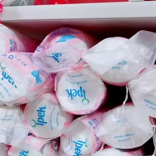 BÔNG TẨY TRANG AURA 150 miếng