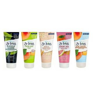 Kem Tẩy Tế Bào Chết St Ives Blackhead Clearing