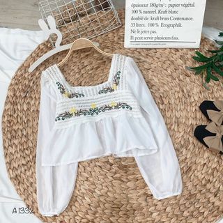 Áo len móc hoa 2 màu trắng - be A1332