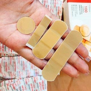 BĂNG KEO CÁ NHÂN 100 Miếng