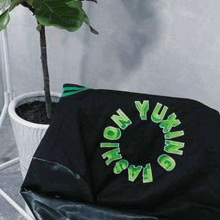 Áo khoác dù kiểu bomber logo chữ F cá tính