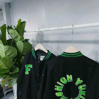 Áo khoác dù kiểu bomber logo chữ F cá tính