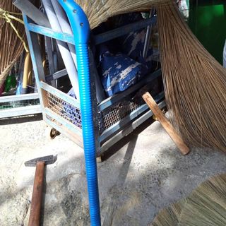 Chổi Bông Cỏ Quét Nhà Cán Nhựa