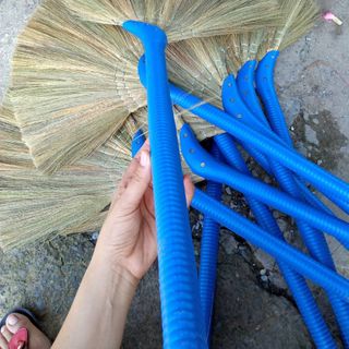 Chổi Bông Cỏ Quét Nhà Cán Nhựa