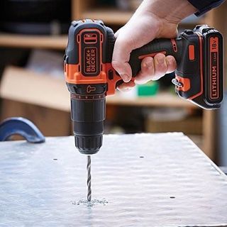 "Máy Khoan Cầm Tay 18V B&D Bdchd18K2Ac-B1 Black+Decker BDCHD18K2AC -B1" giá sỉ