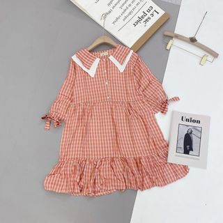 Đầm kẻ cổ 2 tầng