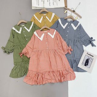 Đầm kẻ cổ 2 tầng