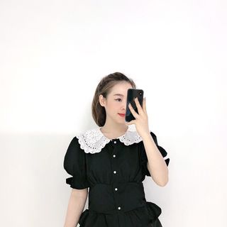 Áo kiểu bo eo cổ sen