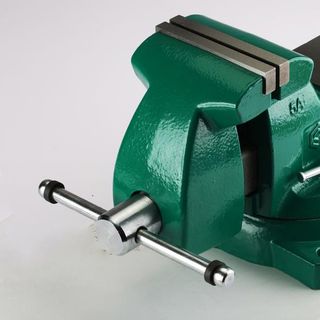 "Êtô Kẹp Mâm Xoay 6In/152Mm Hàm Bằng Kết Cấu Thép Vuông Cung Cấp Lực Kep Cường Độ Cao. Trọng Lượng 30Kg Sata 70843" giá sỉ