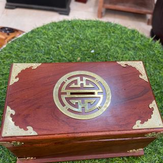 Hộp Tiết Kiệm Gỗ Hương