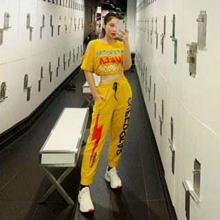 Bộ tập zumba áo hở vai quần dài