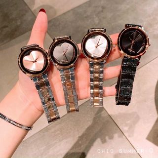 [ ] Đồng hồ nữ mặt trái tim Mika
