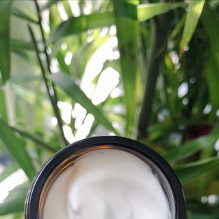 Kem dưỡng da trái nhàu Snail noni cream