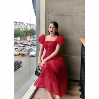 Đầm xoè tay phồng phối nút ngực