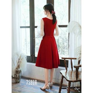 Đầm phối lưới đính sao - Dáng ôm