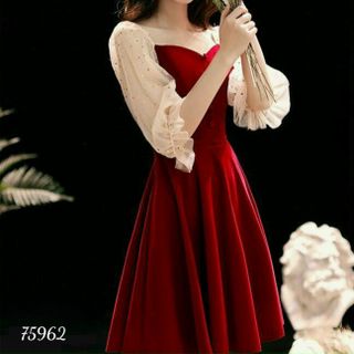 Đầm xoè phối lưới tay đính ngọc
