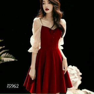 Đầm xoè phối lưới tay đính ngọc
