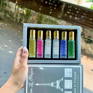 Nước hoa tháp 6 chai