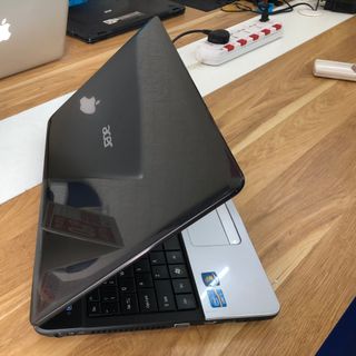 Máy tính laptop acer aspire e e1-571-6650 15,6 inch