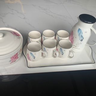 Âu sứ có nắp sứ đựng cơm canh