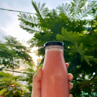 Chai thủy tinh đựng sữa hạt , nước trái cây 330ml