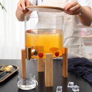 Bình Thủy Tinh Đựng Nước Sôi Nắp Gỗ Có Vòi Rót Kèm Kệ Gỗ