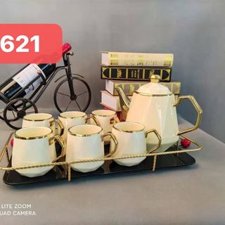 Bộ ấm chén sứ kèm khay kết hợp khung kim loại pha trà cà phê siêu sang màu trắng