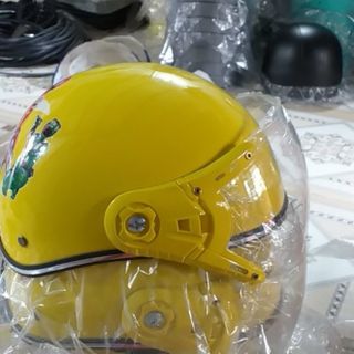 Nón bảo hiểm có kính trẻ em