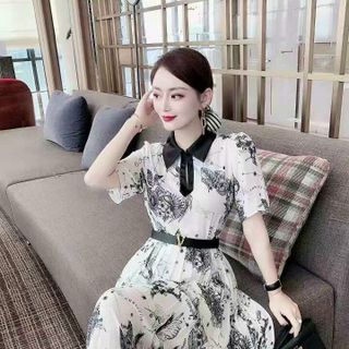 Đầm TK siêu đẹp dáng trẻ trung .