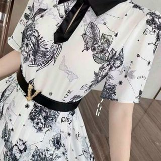 Đầm TK siêu đẹp dáng trẻ trung .