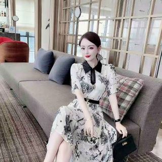 Đầm TK siêu đẹp dáng trẻ trung .