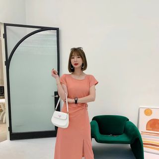 Váy cotton ly eo xẻ đùi