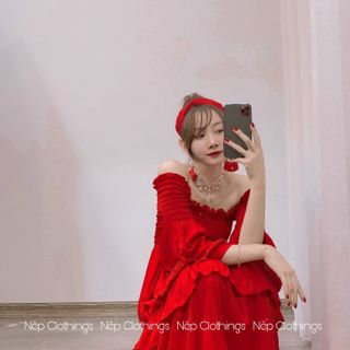 Váy maxi tầng trễ vai