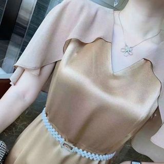 Đầm TK kèm nịt siêu đẹp.