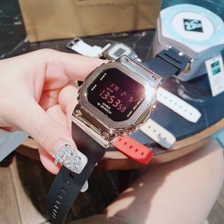 [ ]Đồng hồ cao su mặt vuông Kaso