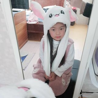Mũ tai thỏ giật giật