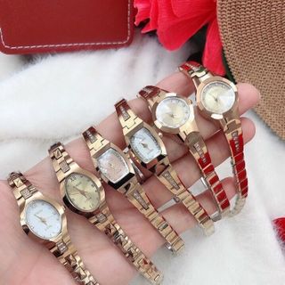 [ ] Đồng hồ nữ Da đô lắc đá