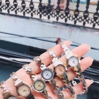 [ ] Đồng hồ nữ Da đô lắc đá