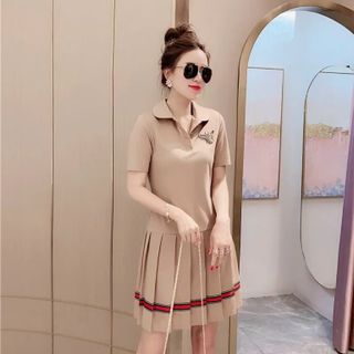 Váy chân xếp ly cổ bẻ