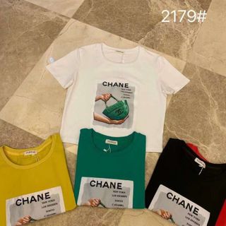 Áo thun hình croptop