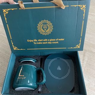 MÁY HÂM NÓNG ĐỒ UỐNG KÈM CỐC THÌA VÀ HỘP ĐỰNG SANG TRỌNG