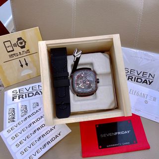 Đồng hồ nam SEVENNFRIDAY RED CARBON SF-P3C/04