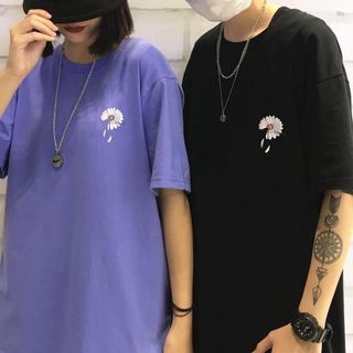 Áo thun nữ form rộng tay lỡ unisex in hình hoa cúc rơi giá rẻ giá sỉ