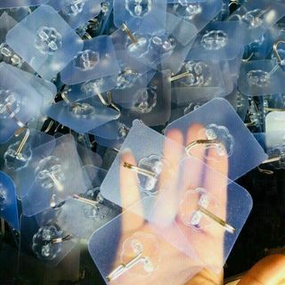 Miếng dán tường trong suốt