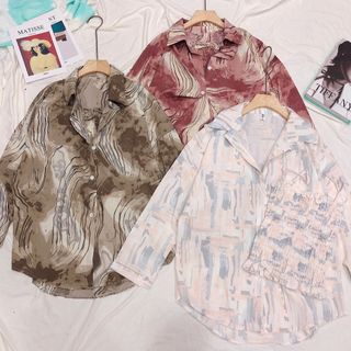 Sơmi loang màu kèm áo hai dây