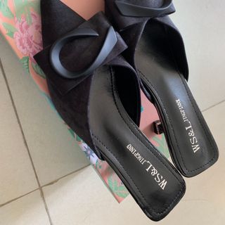 Giày cao gót công sở