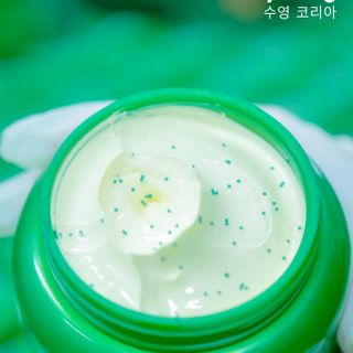 KEM DƯỠNG TRẮNG DA BODY LỤC TẢO