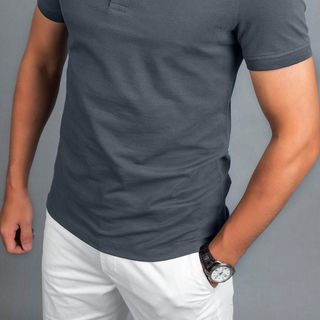 Áo thun có cổ poly thái